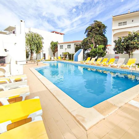 Apartamentos Pedro For Families By Bedzy Albufeira Exterior photo